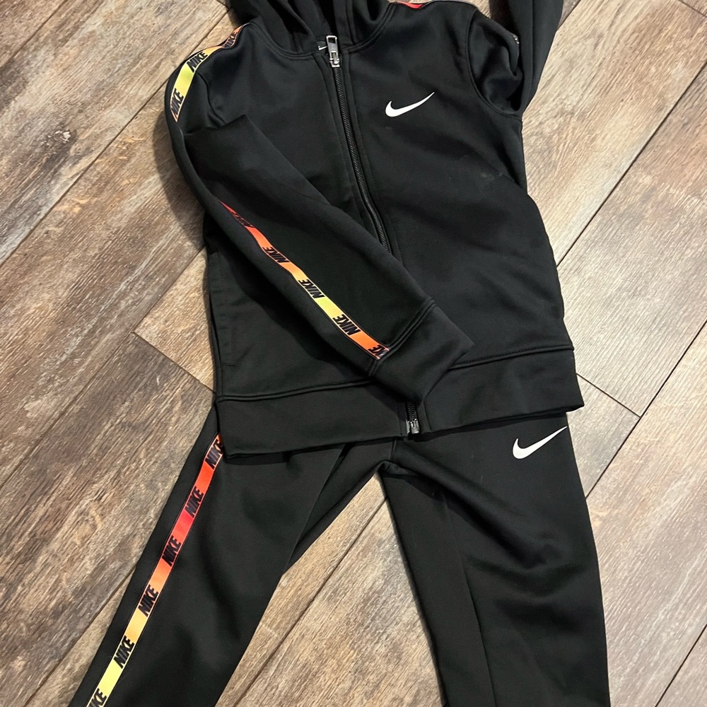 Nike track suit